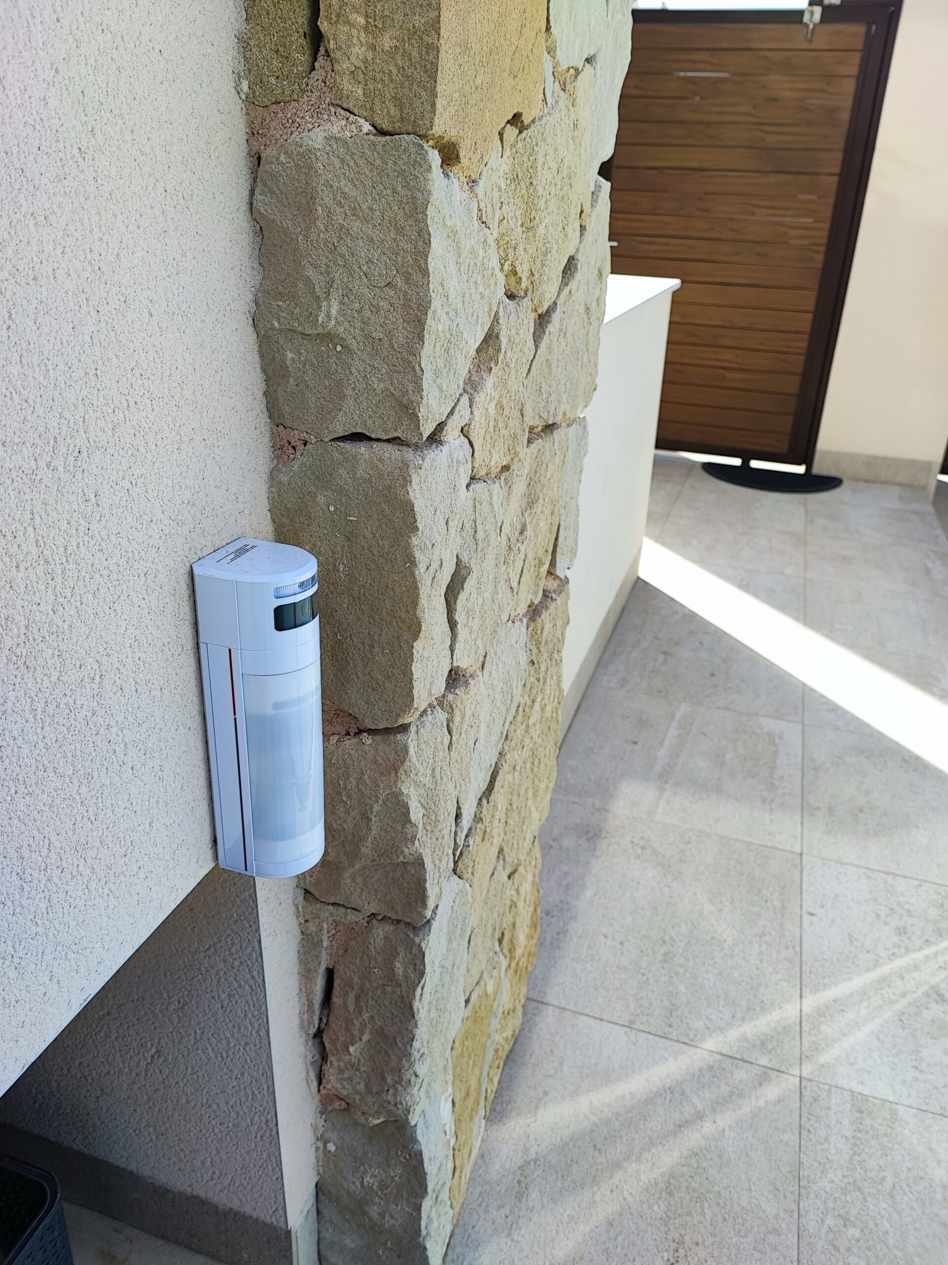 buitendetector met camera scaled Project 7 Alarmsysteem installatie Costa Blanca